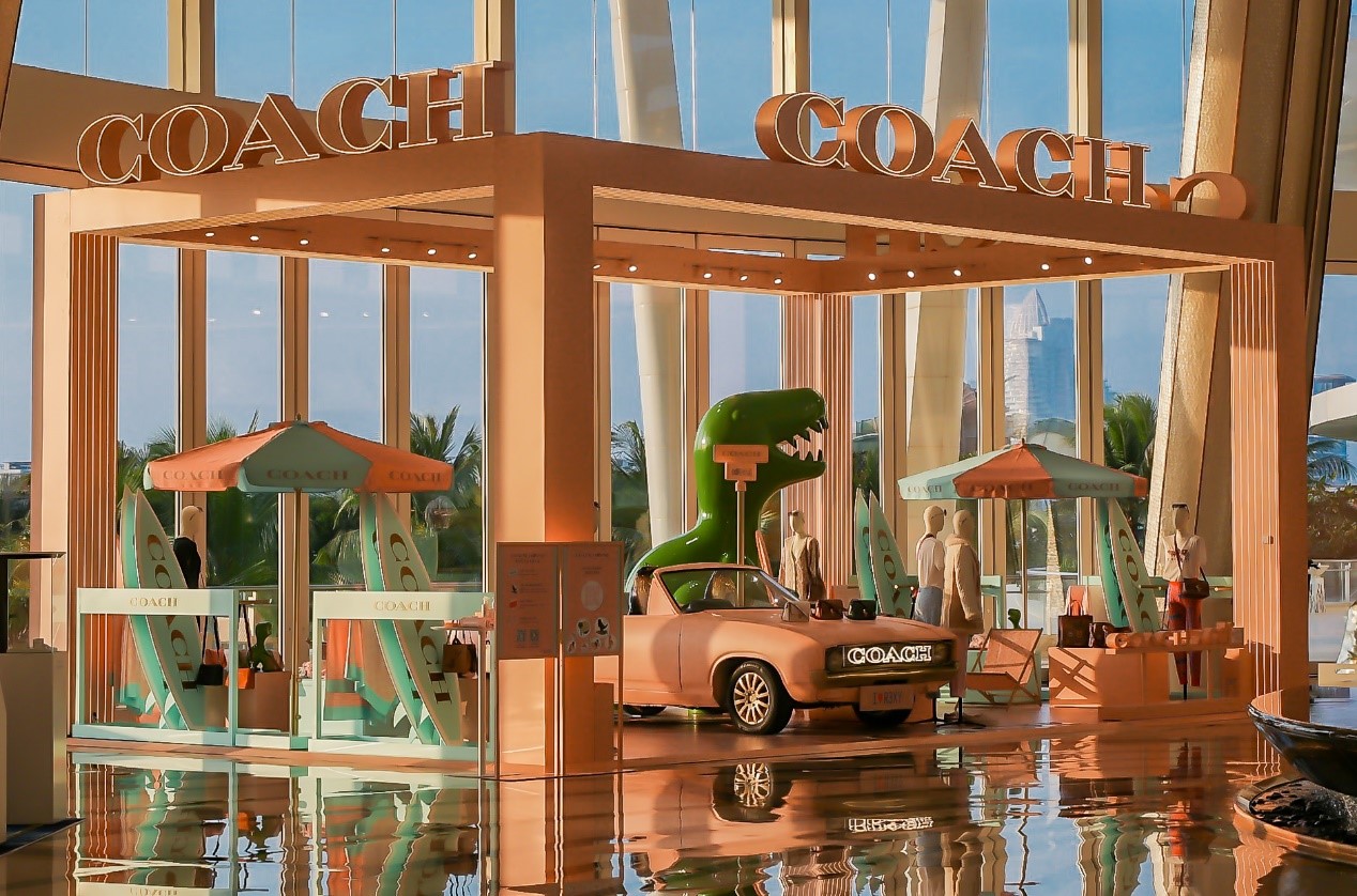 CDFG Joins Hands with Coach to Launch Pop-up Store in Hainan for a Well-Prepared Surprise